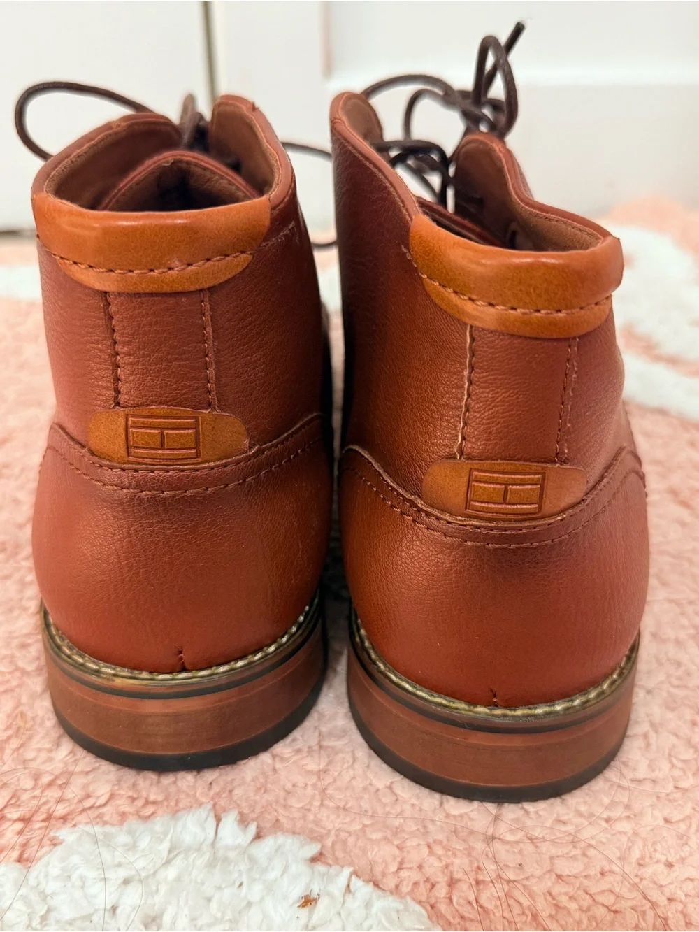 Tommy Hilfiger Men's Leather Chukka Boots in Cognac Brown